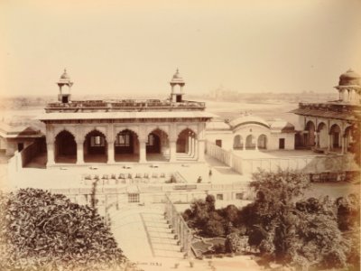 KITLV 91980 - Samuel Bourne - Palace in Agra Fort in Agra in India - Around 1860 photo