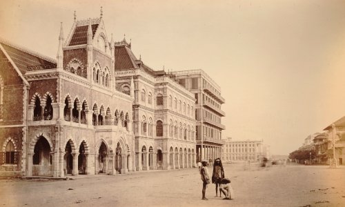 KITLV 92008 - Unknown - Building, Mechanics' Institute, at Bombay in India - Around 1860 photo