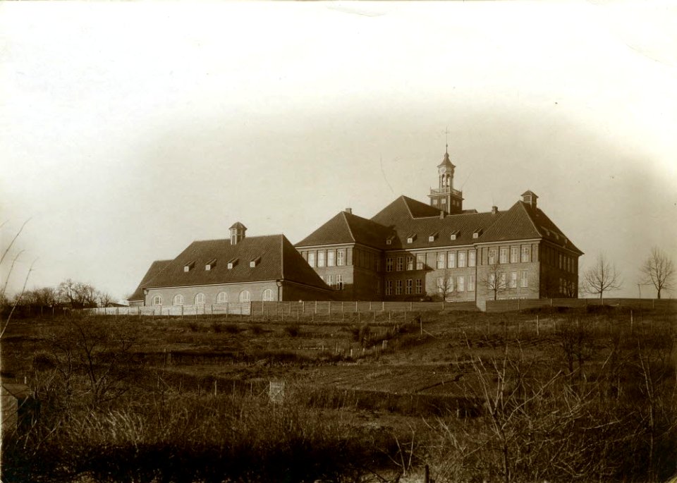 Klaus-Groth-Schule am Winterbeker Weg 45 (Kiel 55.611)