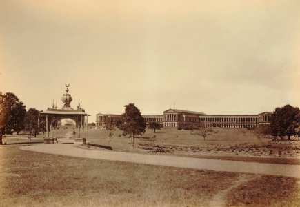 KITLV 92028 - Unknown - Public Offices in Bangalore, India - Around 1870