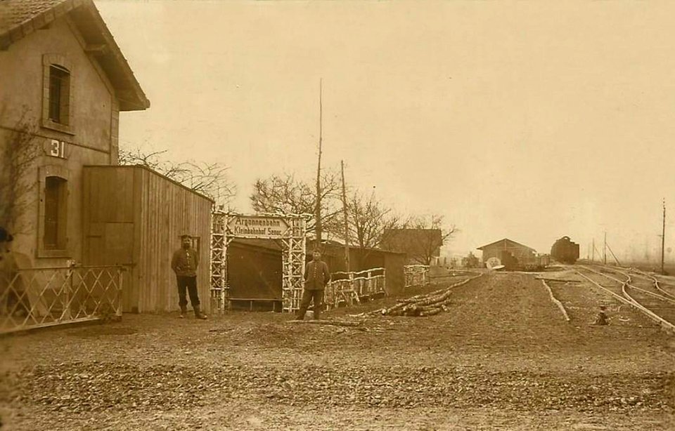 Kleinbahnhof Senuc, Argonnenbahn