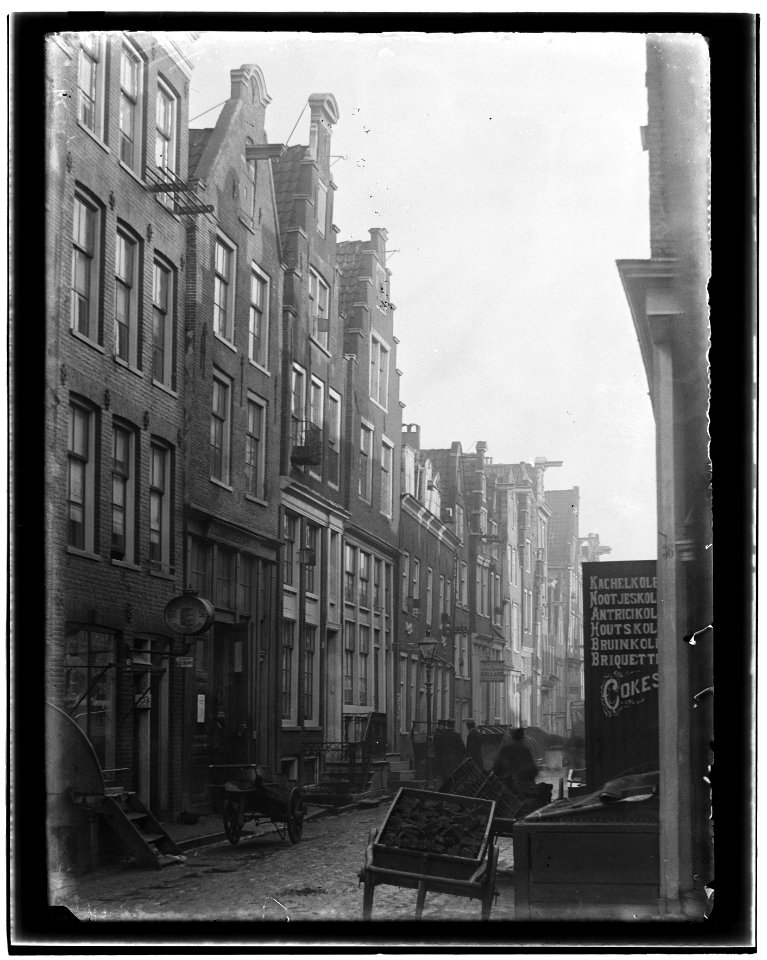 Kleine Kattenburgerstraat 39-41-43 enz (vlnr) Jacob Olie (max res)