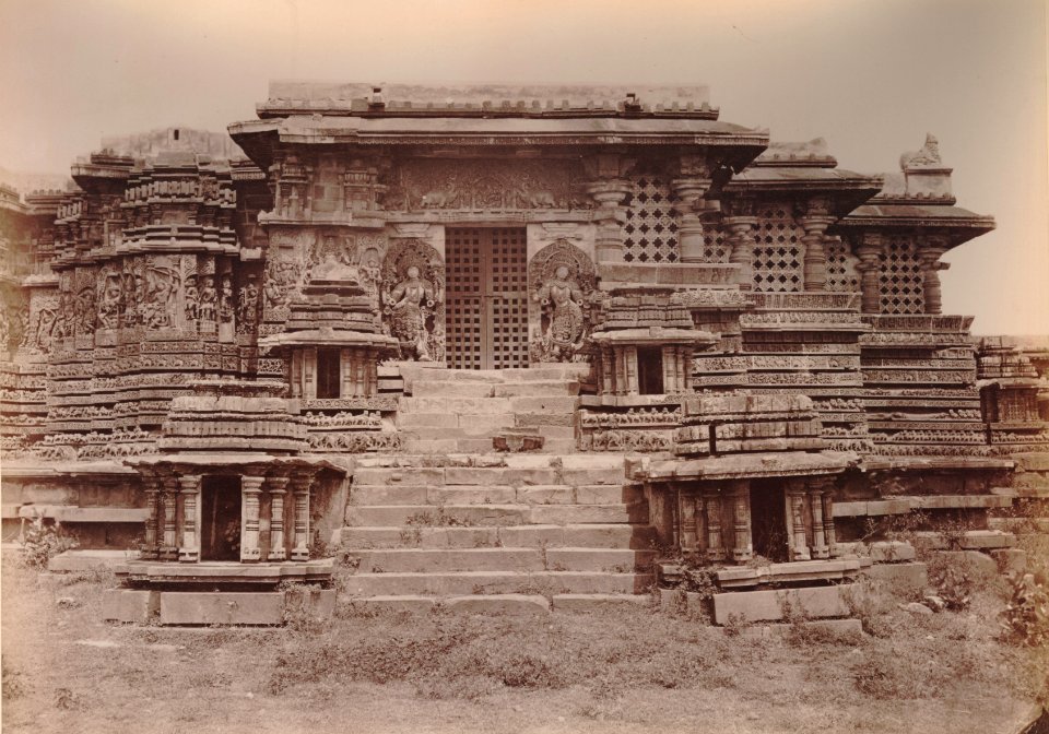 KITLV 92182 - Unknown - Halabidi temple in India - Around 1870