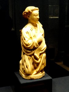 Kneeling Angel Gabriel, alabaster, Spain, 1300-1499 - Nelson-Atkins Museum of Art - DSC08421 photo