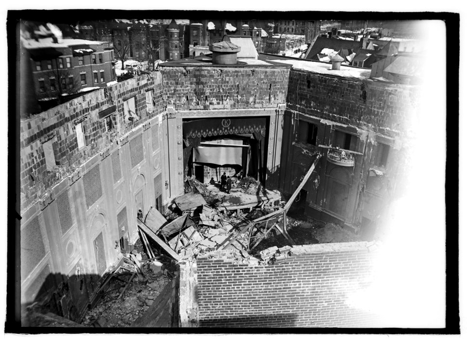 Knickerbocker Theater disaster, (1-30-22) LCCN2016846035