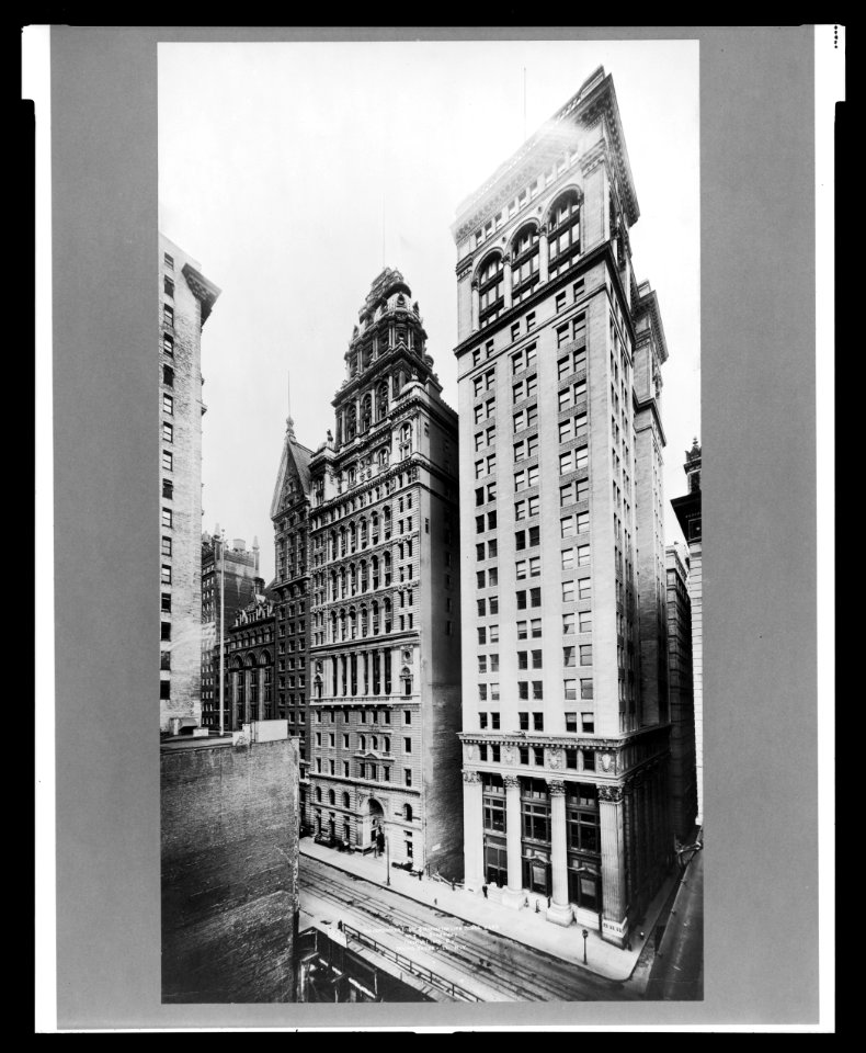 Knickerbocker Trust & Manhattan Life Bldgs., 60 & 66 Broadway LCCN00650127