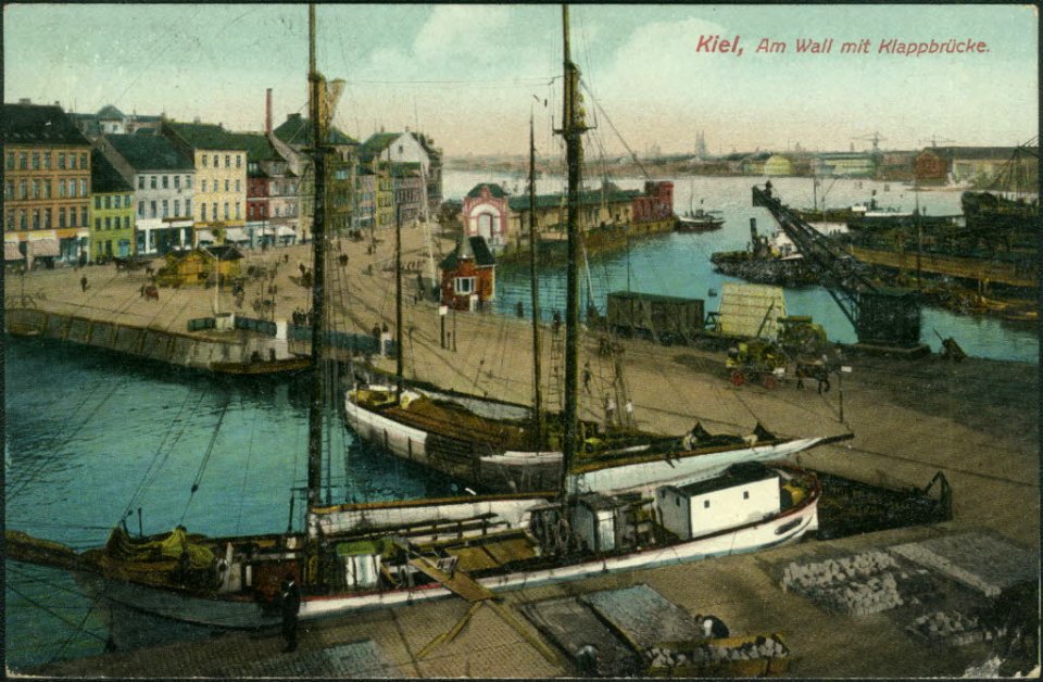 Klappbrücke zum Bootshafen (Kiel 27.020)