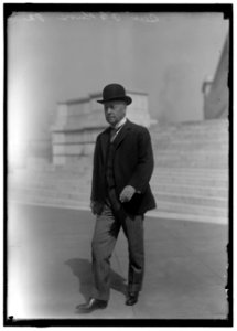 KNOX, PHILANDER CHASE. ATTORNEY GENERAL OF U.S., 1901-1904; SENATOR FROM PENNSYLVANIA, 1904-1909, 1917-1921; SECRETARY OF STATE, 1909-1913 LCCN2016867566
