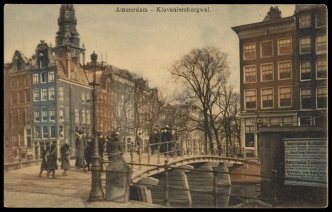 Kloveniersburgwal met zicht op de Raamgracht en de Zuiderkerkstoren. Uitgave Brouwer & De Veer, Amsterdam, Afb PBKD00331000017 photo