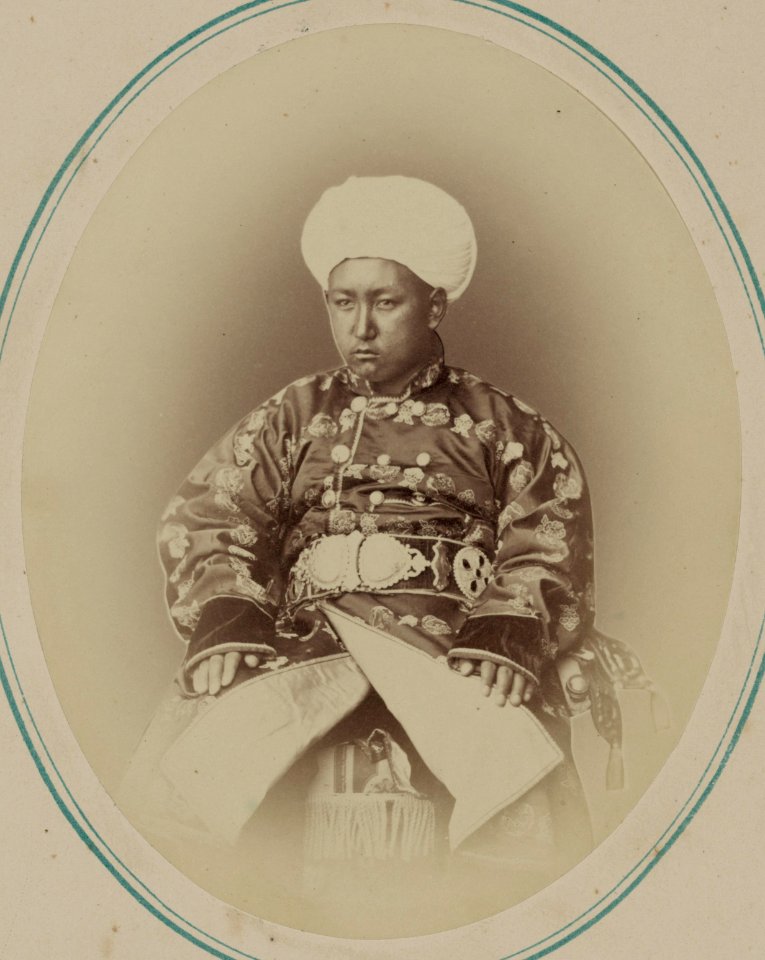 Kokanskii Khan i ego synov'ia Maadamin Bek vtoroi syn kokanskago khana LCCN2007682061