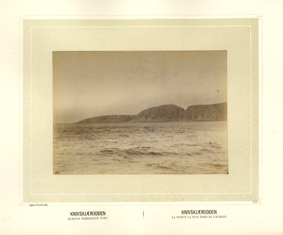 Knivskjellodden ved Nordkapp. Norges nordligste punkt - Norsk folkemuseum - NF.15006-151