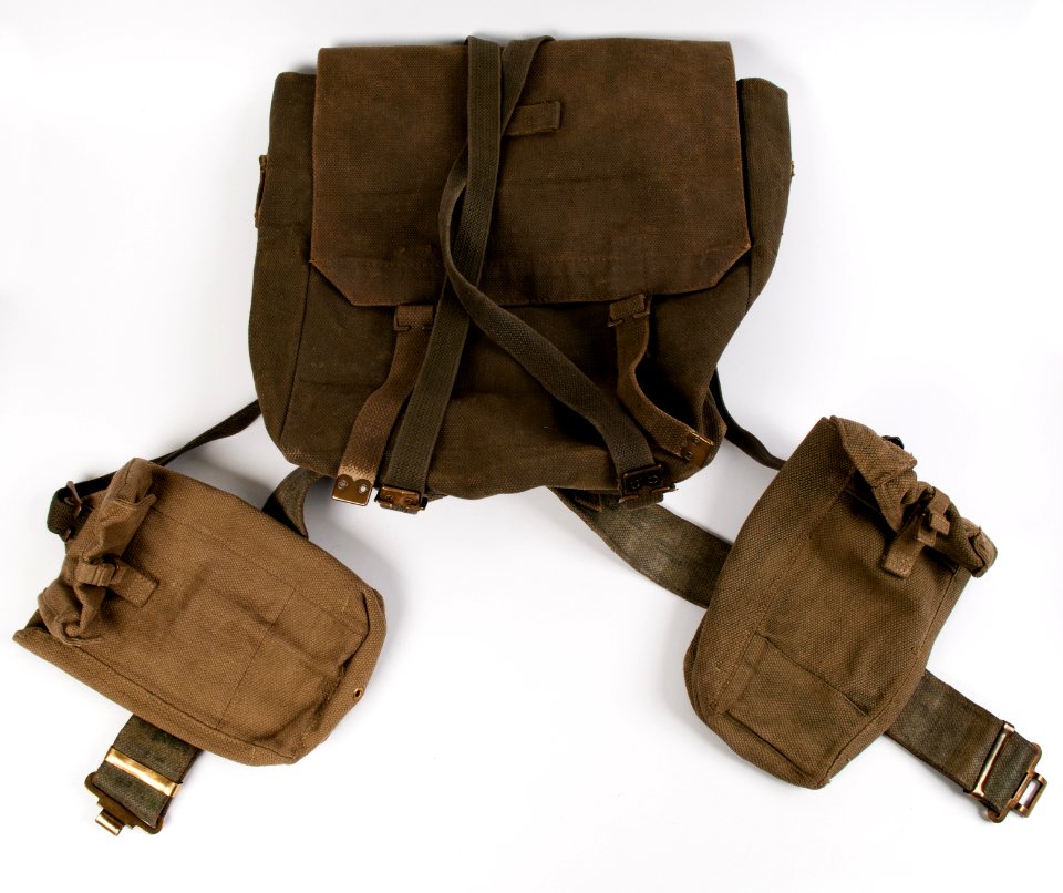 Knoop + munt + munitieklep, item 14