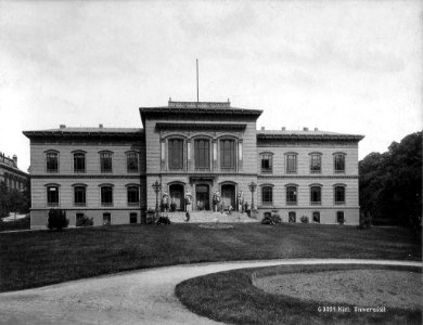 Kollegiengebäude der Christian-Albrechts-Universität (CAU) im Schlossgarten (Kiel 49.441)