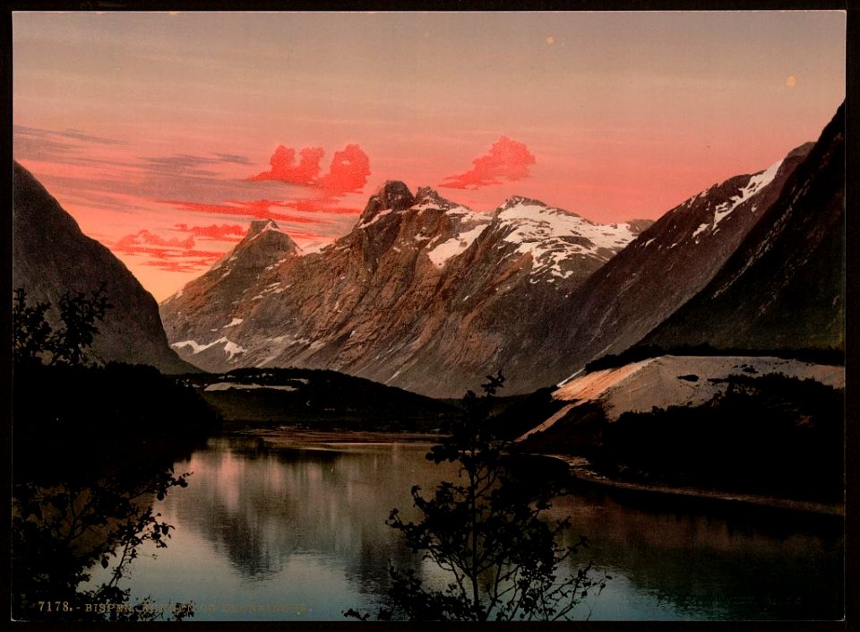 Kongen og Dronningen, Bispen, Norway (LOC)