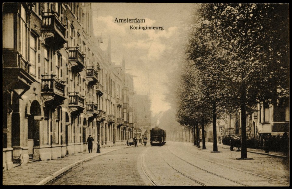Koninginneweg richting Amstelveenseweg. Uitgave Weenenk & Snel, Den Haag, Afb PRKBB00489000008