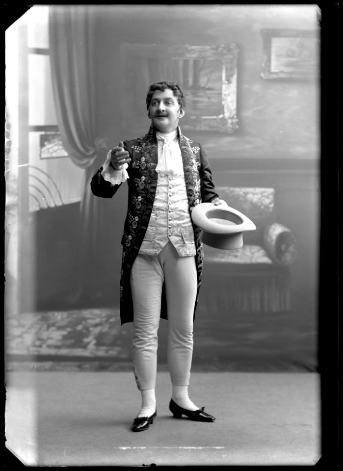 Knut Lambert in När damerna föra krig at Dramatiska teatern 1907 - SMV - GL018