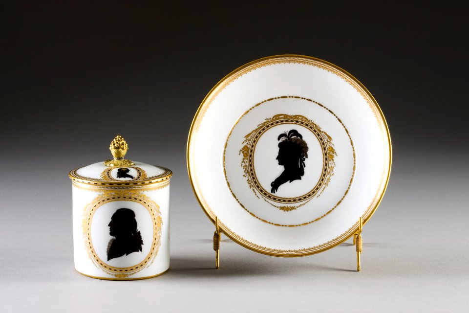 Kopp med fat. Meissen - Hallwylska museet - 87107