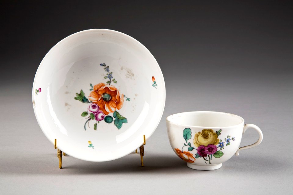 Kopp med fat. Tournay. Belgien - Hallwylska museet - 86911