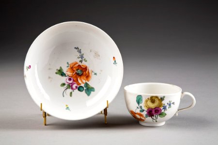 Kopp med fat. Tournay. Belgien - Hallwylska museet - 86911