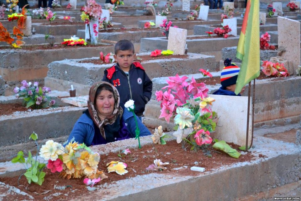 Kobanê Cemetery 2017 (10)