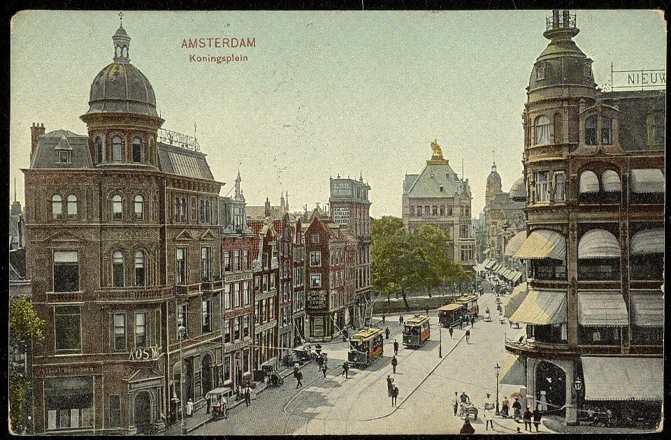 Koningsplein 1-15 en rechts Koningsplein 6 met op de achtergrond Herengracht 430 en de Leidsestraat, Afb ANWU01704000005