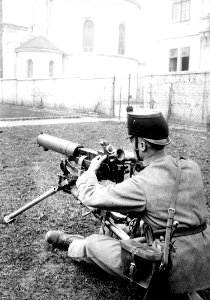 Korrekte Demontage des Zielfernrohrs am Maschinengewehr - CH-BAR - 3241141
