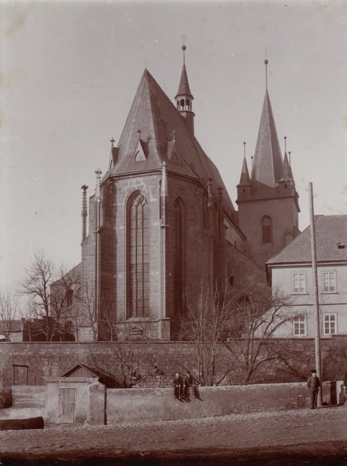 Kostel sv. Gotharda, Slaný (Duras)