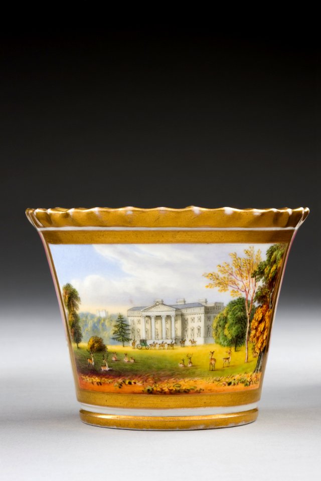 Kopp med fat. Detalj - Hallwylska museet - 87164