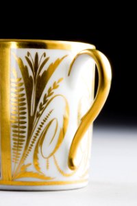 Kopp med fat. Paris. Detalj motivet - Hallwylska museet - 87081