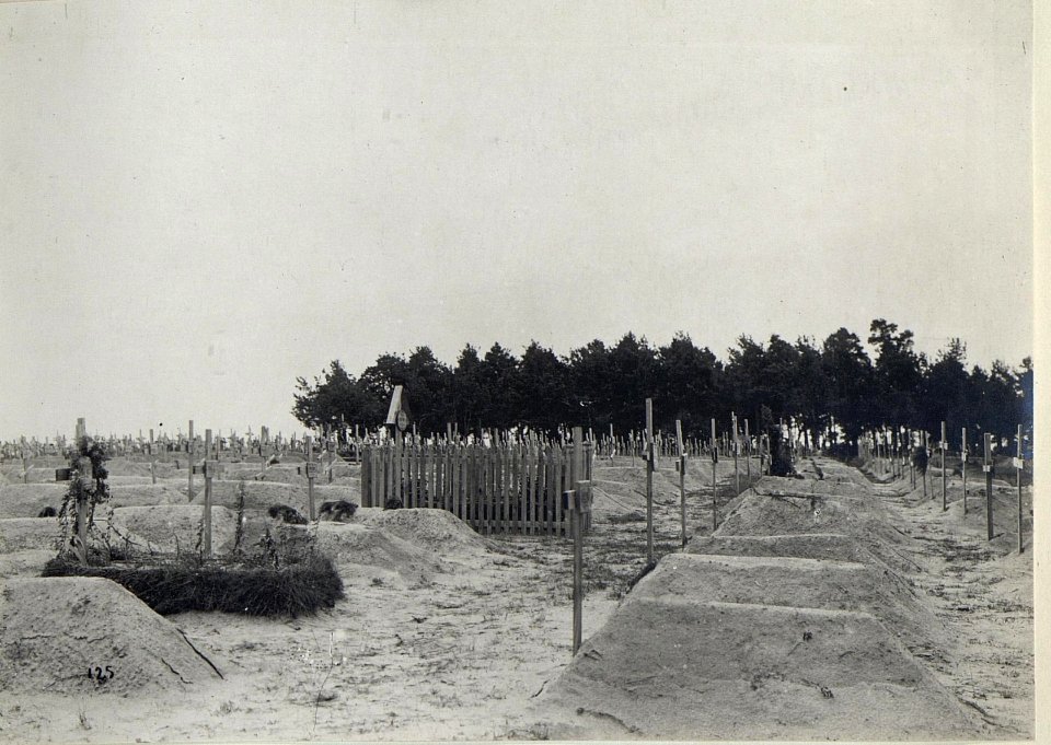 Kowel, Militärfriedhof. (BildID 15677190)
