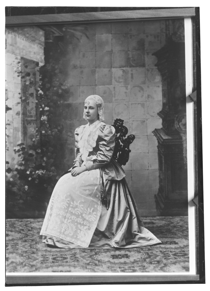 Koningin Wilhelmina (max res)
