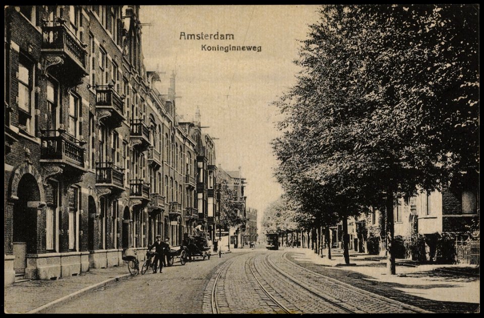 Koninginneweg richting Emmalaan. Uitgave Weenenk & Snel, Den Haag, Afb PRKBB00489000002