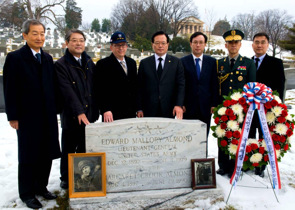 Korean wreath laying at grave site of Edward Mallory Almond - group (16527755698)