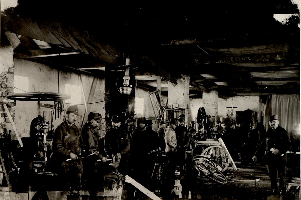Korps Train Werkstätte Blotnia Schlosserei & Schmiede (BildID 15529997)