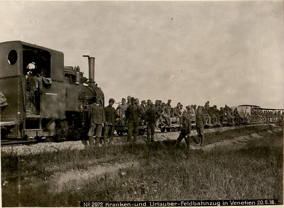 Kranken- und Urlauber-Feldbahnzug in Venetien 20.5.18. (BildID 15618440)