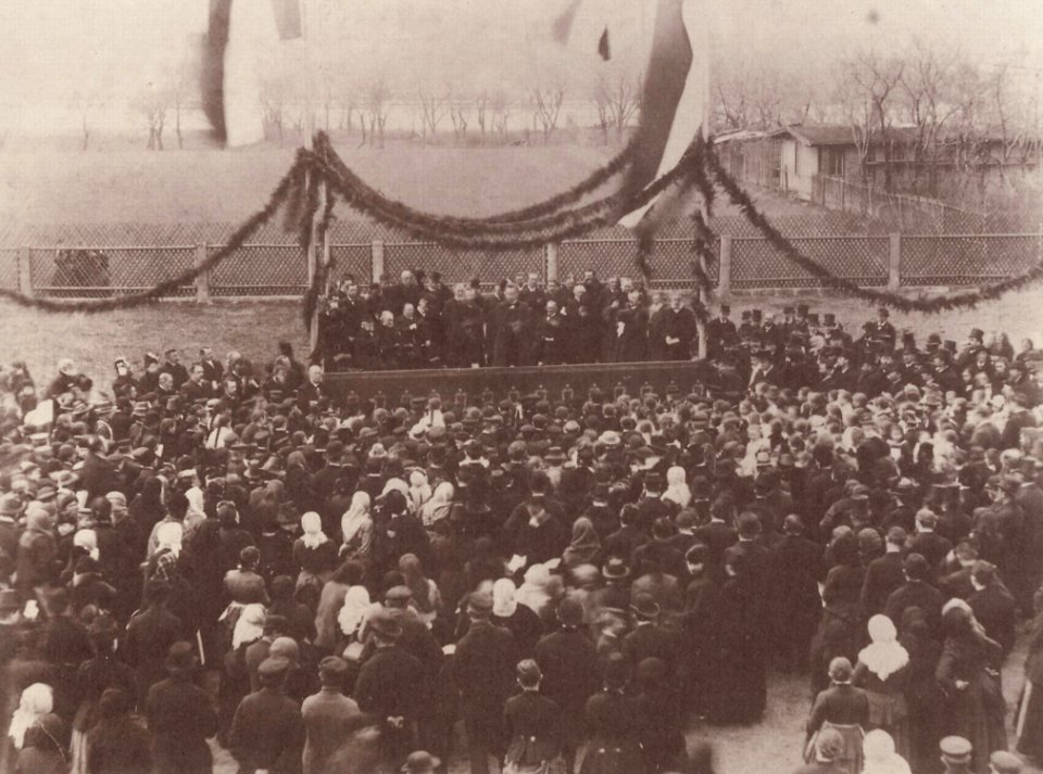 Kotzsch, Carl Friedrich August - Grundsteinlegung zur Loschwitzer Schule (Zeno Fotografie)