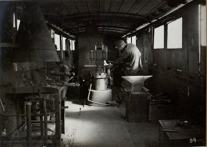 Kowel, Art.-Werkstätten-Zug, Schmiede. (BildID 15676972)