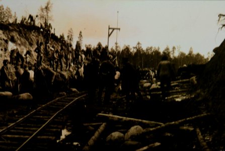 Kriegsgefangene beim Bau der Murmanbahn, 1916, Foto von I V Kostickij