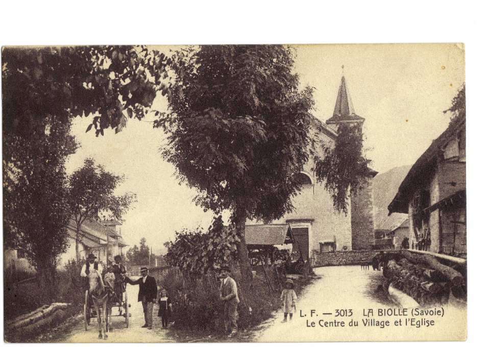 La Biolle centre du village
