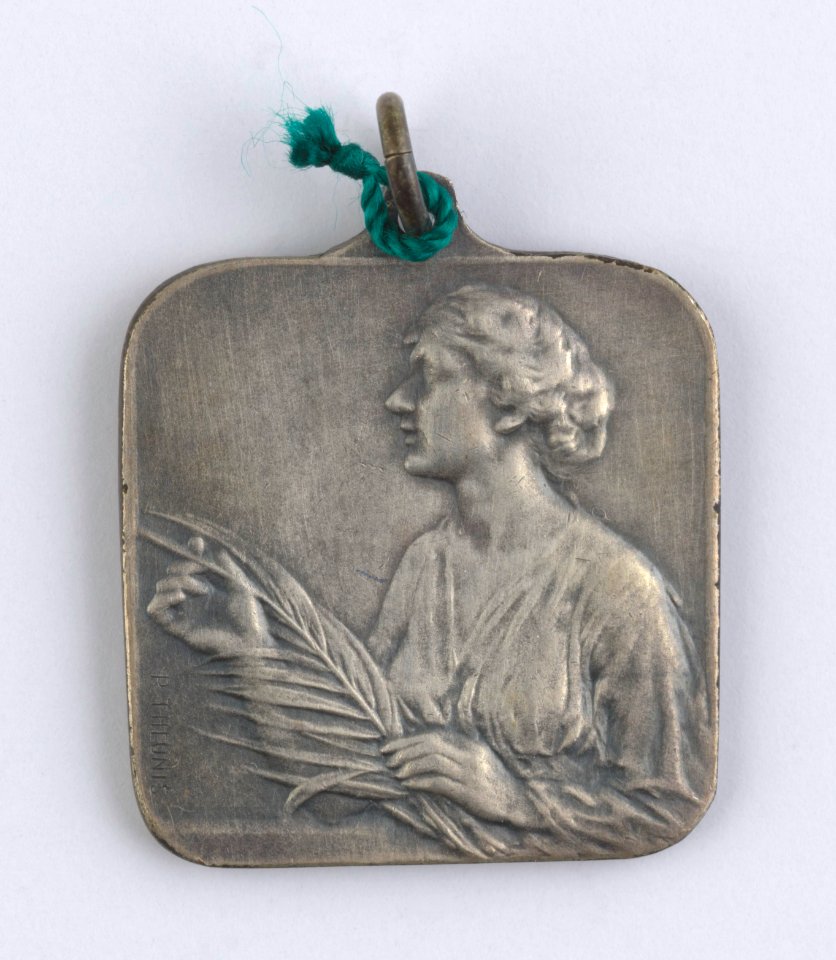 La Commune de Laeken - Hommage aux Membres Dévoués 1914-1918, medal by Pierre Theunis, Belgium, 1918, Coins and Medals Department of the Royal Library of Belgium, 2Lef 100-25 (recto)