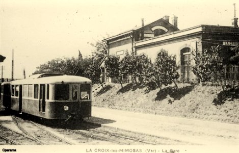 LA CROIX-les-MIMOSAS (Var) - La Gare