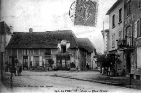 La Frette, place Goubet en 1906, p 89 de L'Isère les 533 communes - cliché C D Blanchard, éditeur à Vienne photo
