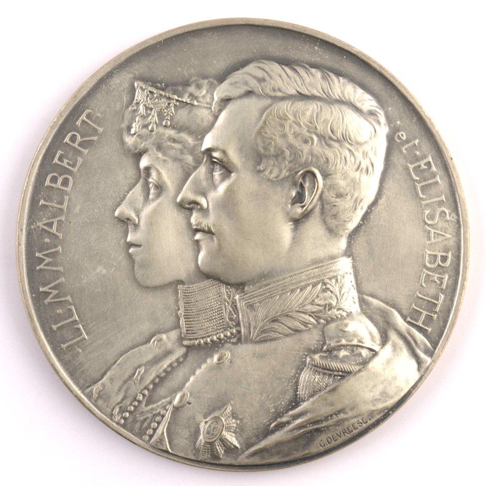 La Belgique Reconnaissante Internement des Prisonniers Belges en Suisse 1916-1919, medal by Pierre Theunis, Belgium, 1919, Coins and Medals Department of the Royal Library of Belgium, 2Lef87-66 (recto)