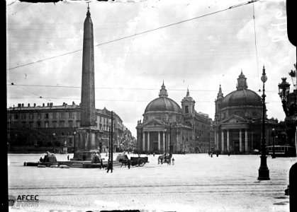 La Piazza del Popolo de Roma, amb un obelisc al centre i edificis al voltant