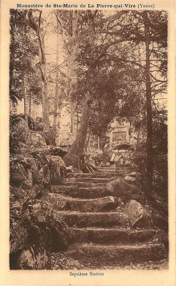 La Pierre-qui-Vire-FR-89-Le Monastère-20
