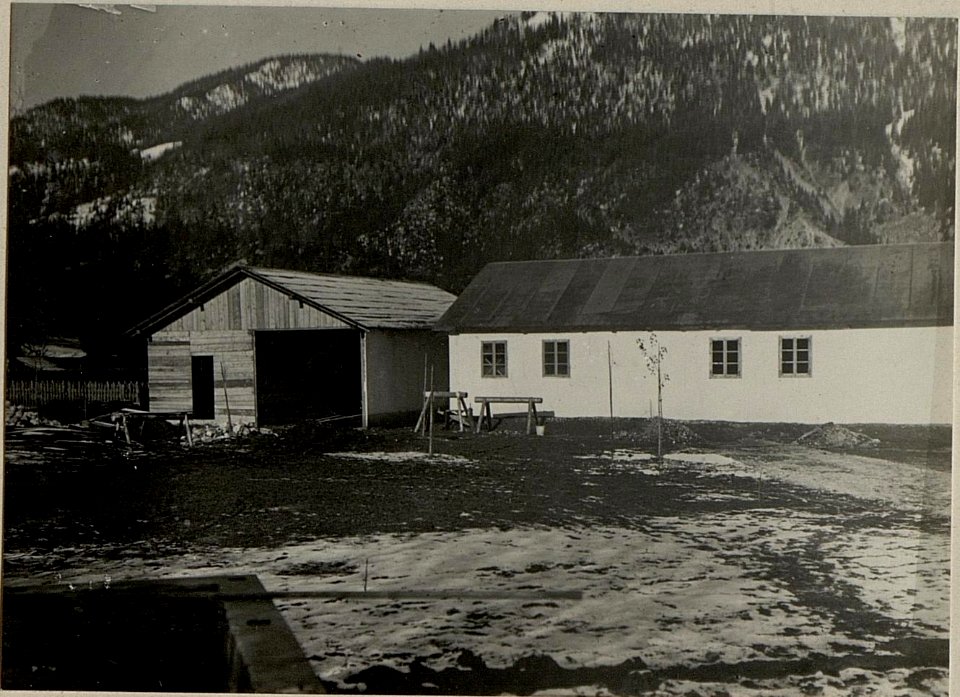 Kronau, Divisions-Sanitätsanstalt Nr. 44. Epidemiespital, Außenansicht. (BildID 15471212)