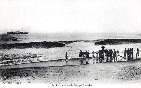 La barre à Mayumba (Congo Français) photo