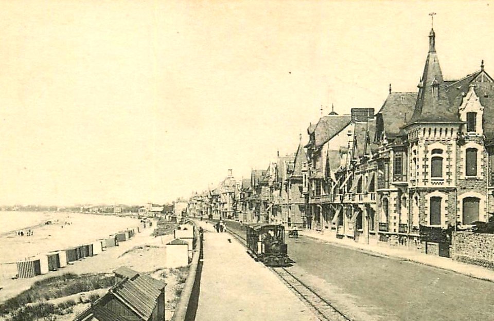 La Baule Les Villas vers le Pouliguen et la Plage (cropped)