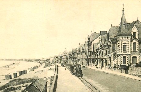 La Baule Les Villas vers le Pouliguen et la Plage (cropped)