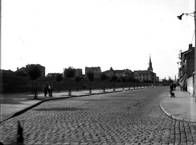 La Rue de la Gare, à Villeurbanne, vers 1934